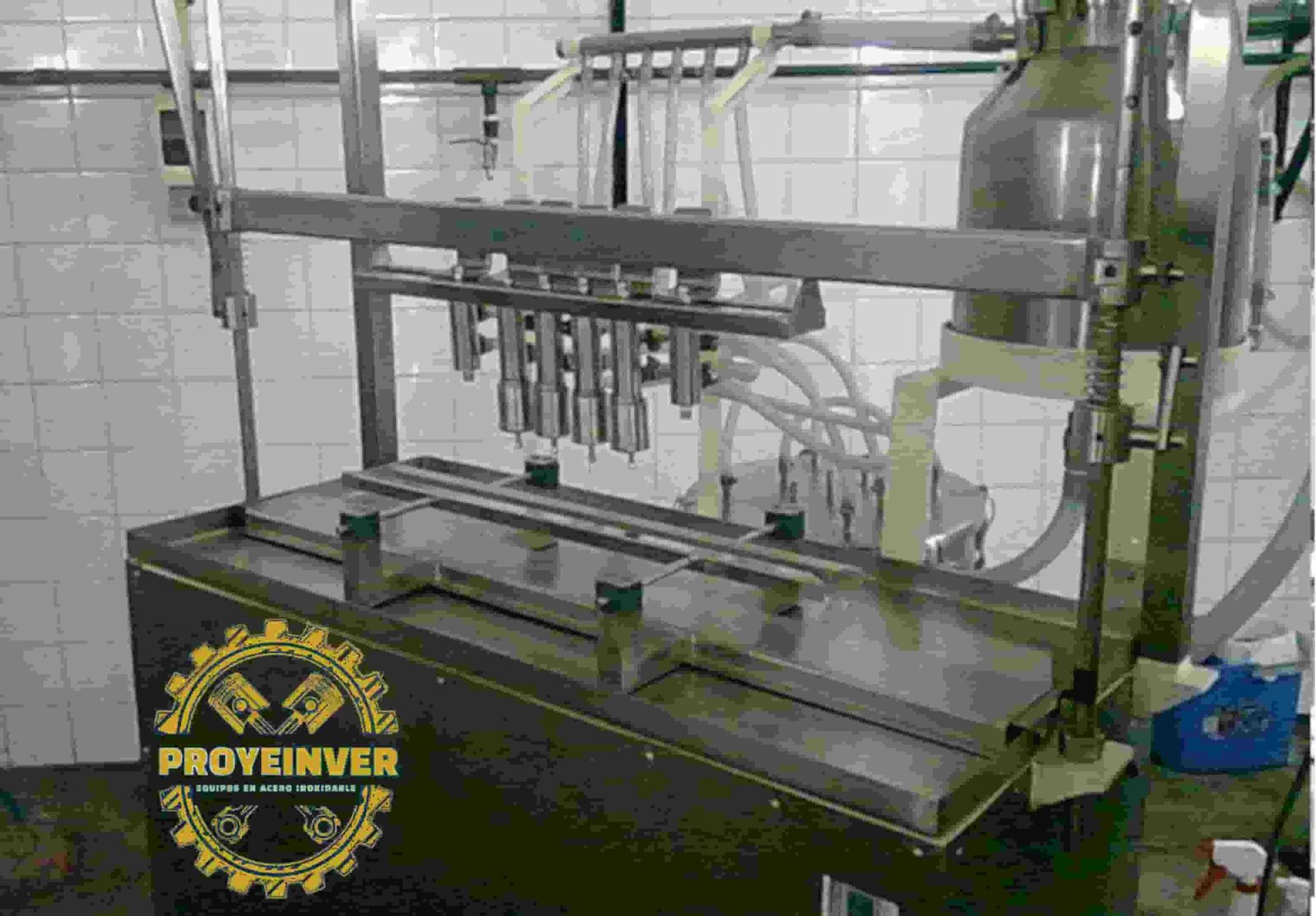LLENADORA DE LIQUIDOS INDUSTRIAL EN ACERO INOXIDABLE