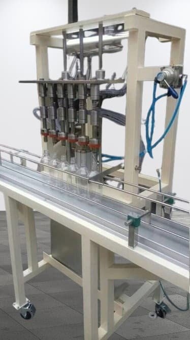 LLENADORA DE LÍQUIDOS